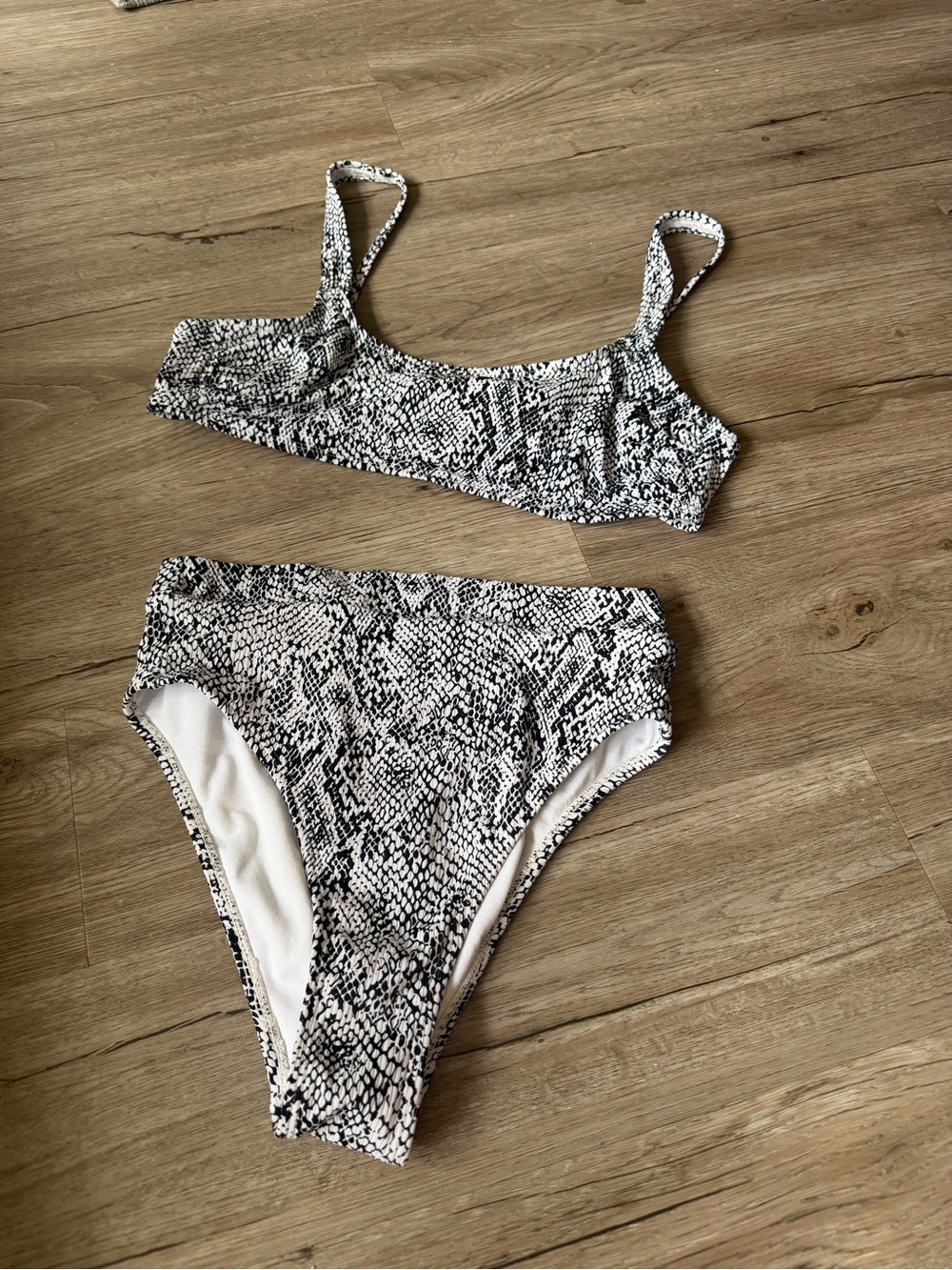 Xhilaration Black & White Snake-Print High-Waist Bikini XL Top M bottom